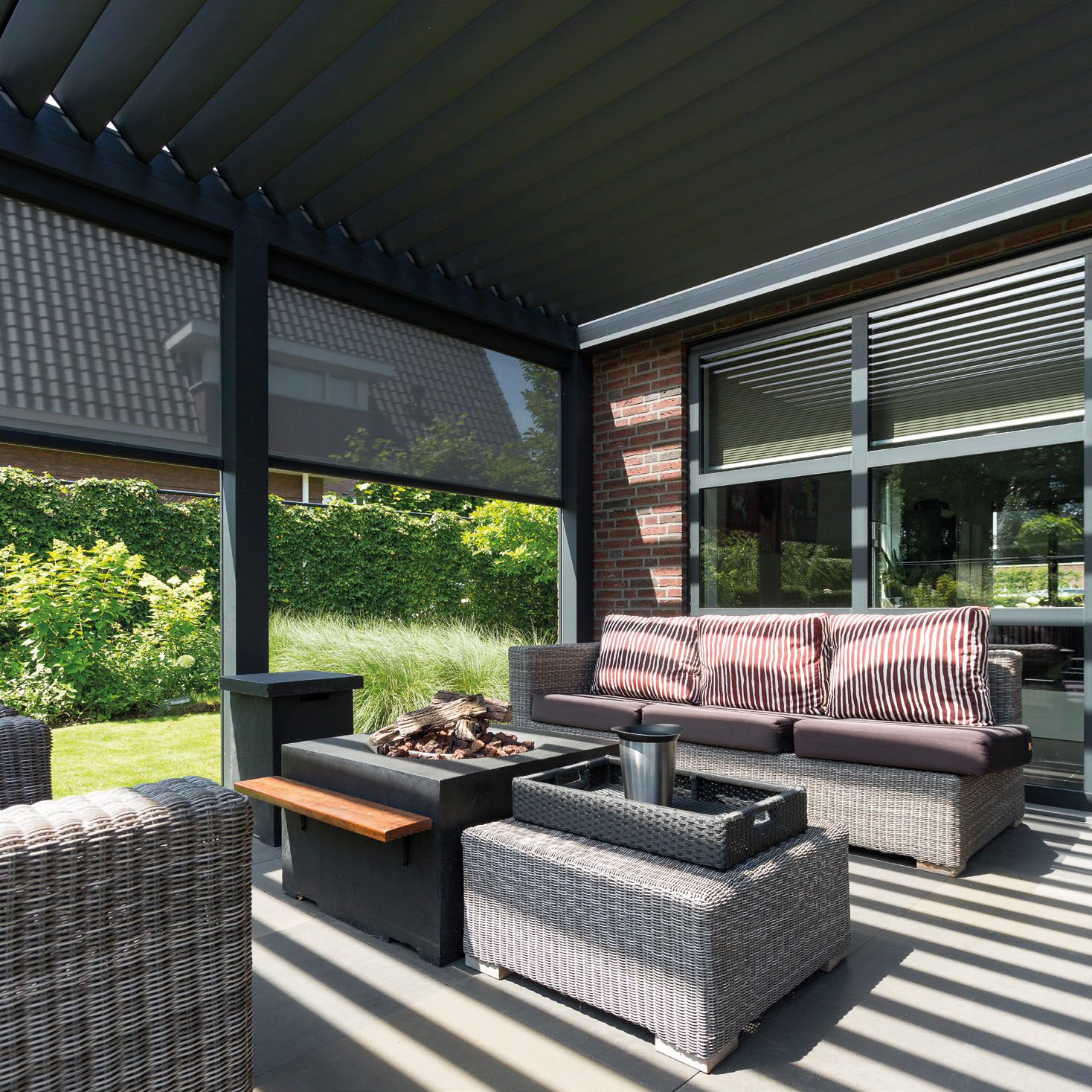 naus_zonwering-ritzscreens-terras